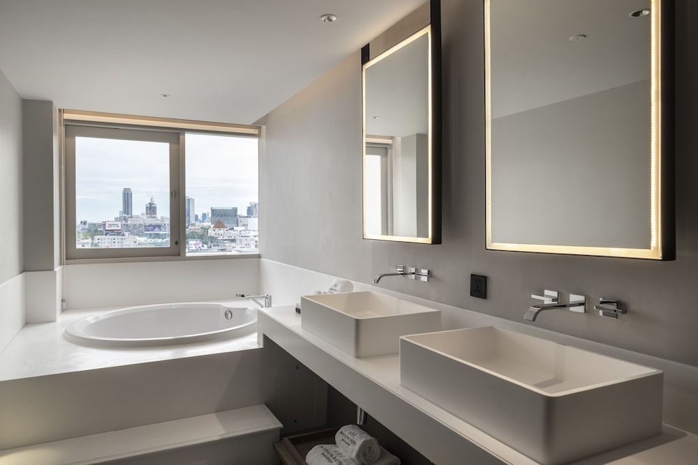 Maison Hotel Bangkok — Hotel rooms in Bangkok, Bangkok
