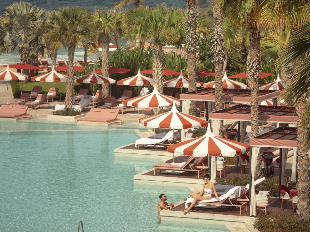 Banyan Tree Dubai at Bluewaters — Swimming pool in Dubai