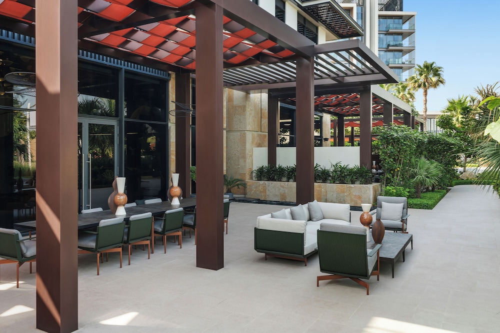Banyan Tree Dubai at Bluewaters — Restaurant & bars in Dubai