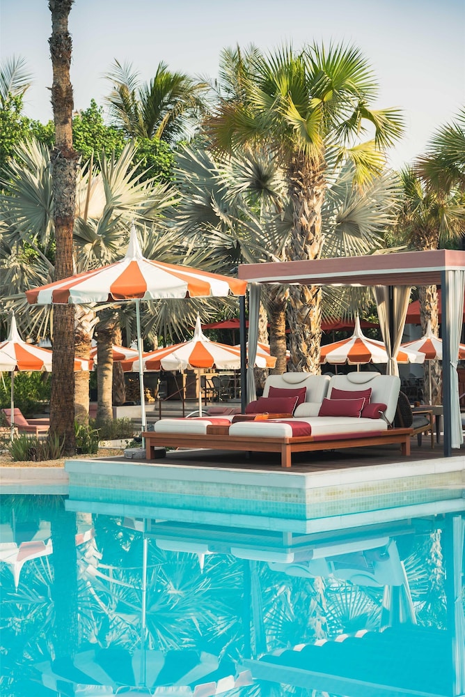 Banyan Tree Dubai at Bluewaters — Swimming pool in Dubai