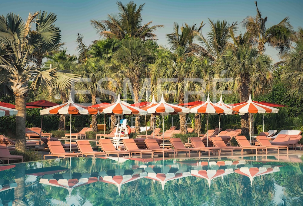 Banyan Tree Dubai at Bluewaters — Swimming pool in Dubai