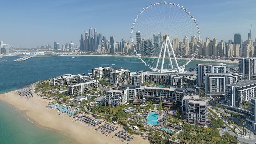 Banyan Tree Dubai at Bluewaters — Attractions in the area in Dubai