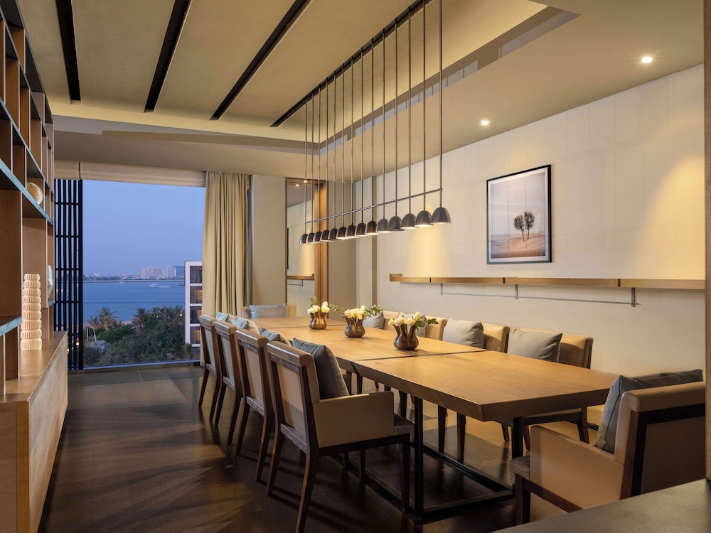 Banyan Tree Dubai at Bluewaters — Restaurant & bars in Dubai