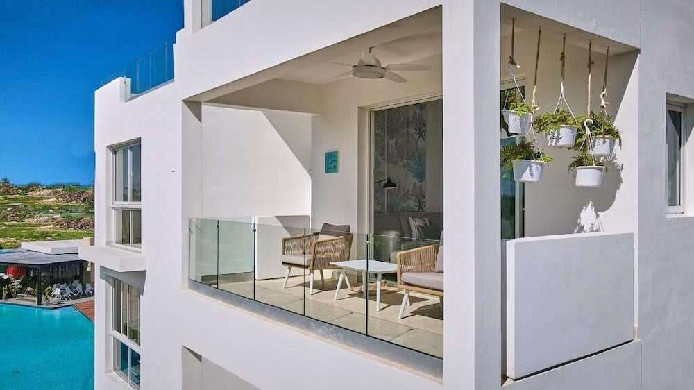 Cana Brava Residences Rental Apartment — Hotel building in Bavaro, La Altagracia