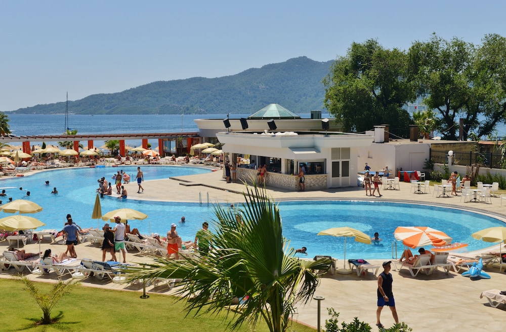 Green Nature Diamond Hotel — Swimming pool in Marmaris, Mugla