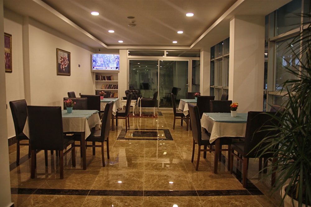 Kleopatra Atlas Hotel - All Inclusive - Adults Only — Restaurant & bars in Alanya