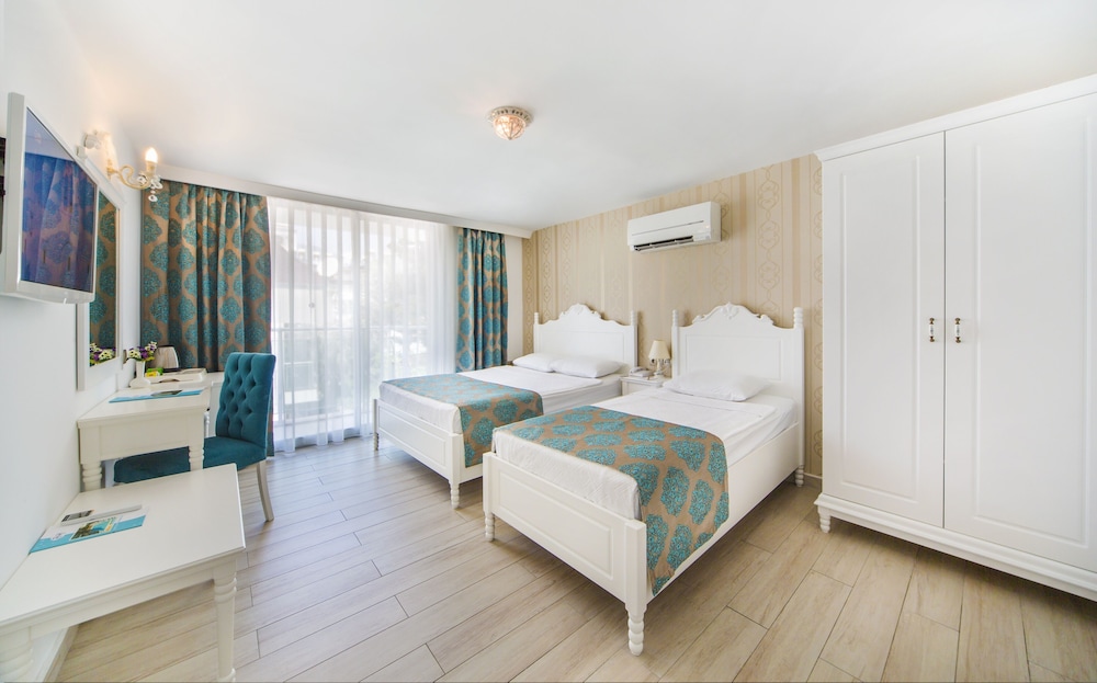 Kleopatra Atlas Hotel - All Inclusive - Adults Only — Hotel rooms in Alanya