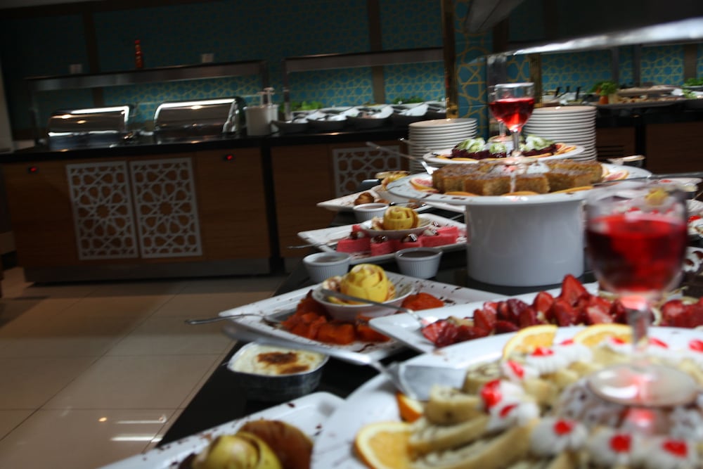 Kleopatra Atlas Hotel - All Inclusive - Adults Only — Restaurant & bars in Alanya