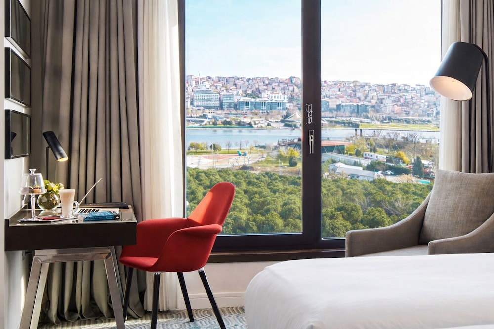 Mövenpick Hotel Istanbul Golden Horn