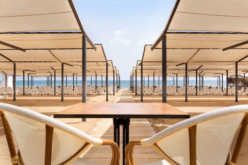 Ramada Resort by Wyndham Side — Beach in Side
