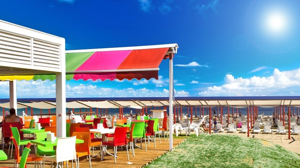 Ramada Resort by Wyndham Side — Beach in Side