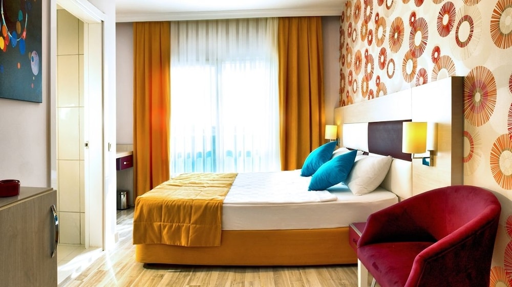 Ramada Resort by Wyndham Side — Hotel rooms in Side