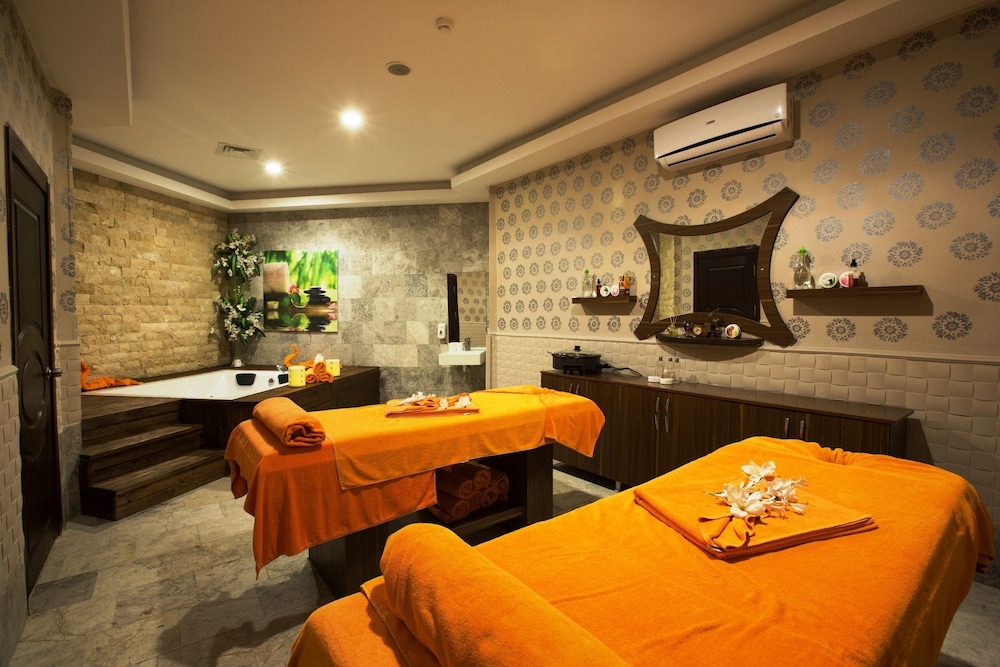Ramada Resort by Wyndham Side — Spa in Side