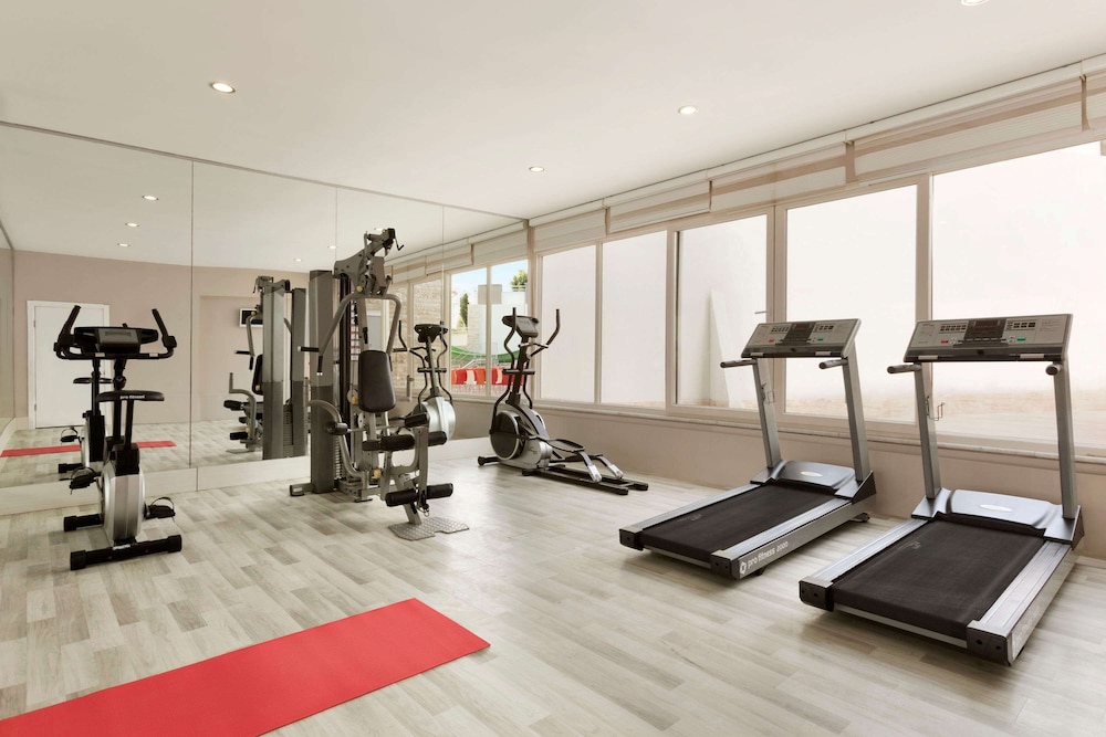 Ramada Resort by Wyndham Side — Sports & recreation in Side