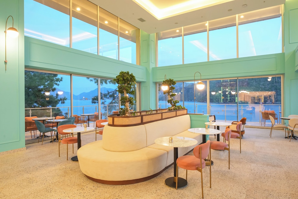 Orka Lotus Beach — Restaurant in İçmeler, Mugla