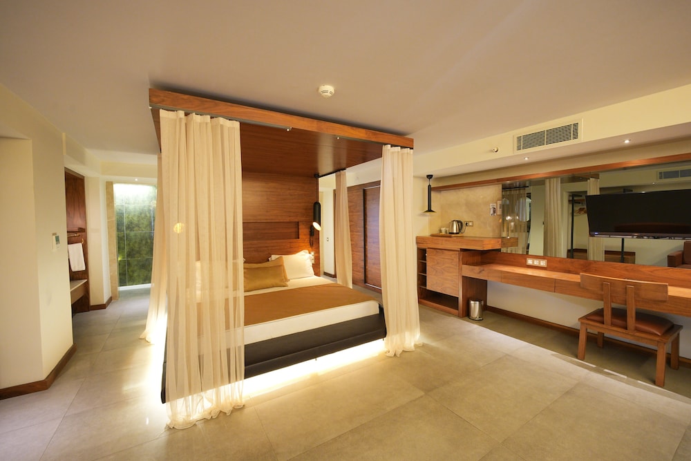 Orka Lotus Beach — Rooms in İçmeler, Mugla