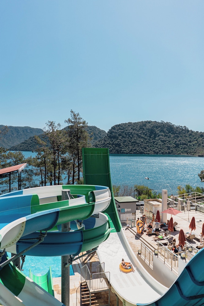Orka Lotus Beach — Pool in İçmeler, Mugla