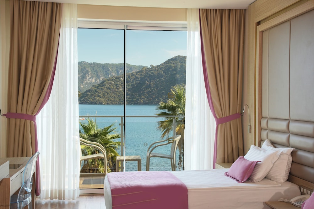 Orka Lotus Beach — View in İçmeler, Mugla