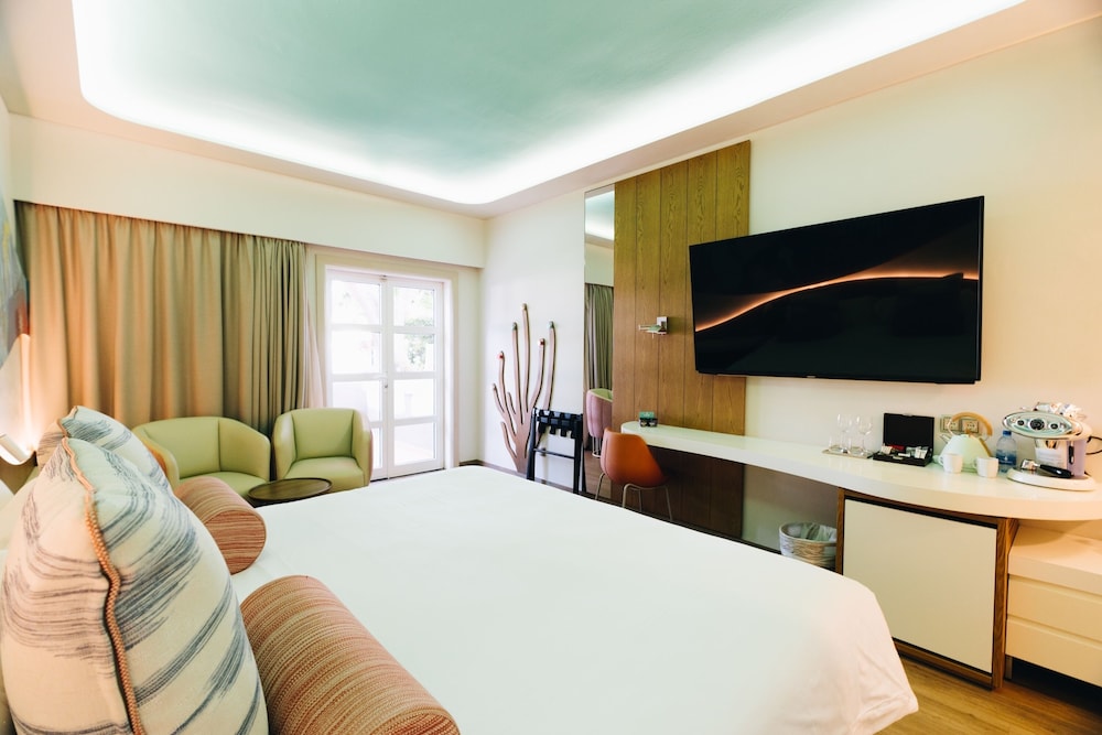 Hotel LIVVO Puerto de Mogán — Hotel rooms in Puerto de Mogan, Canary Islands