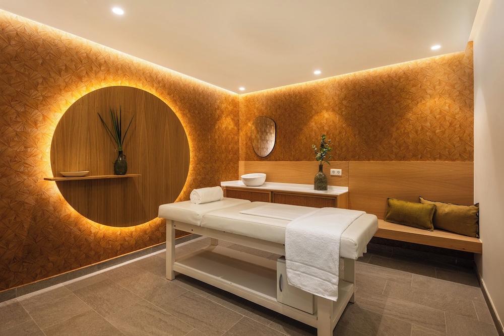 Hotel LIVVO Puerto de Mogán — Spa in Puerto de Mogan, Canary Islands