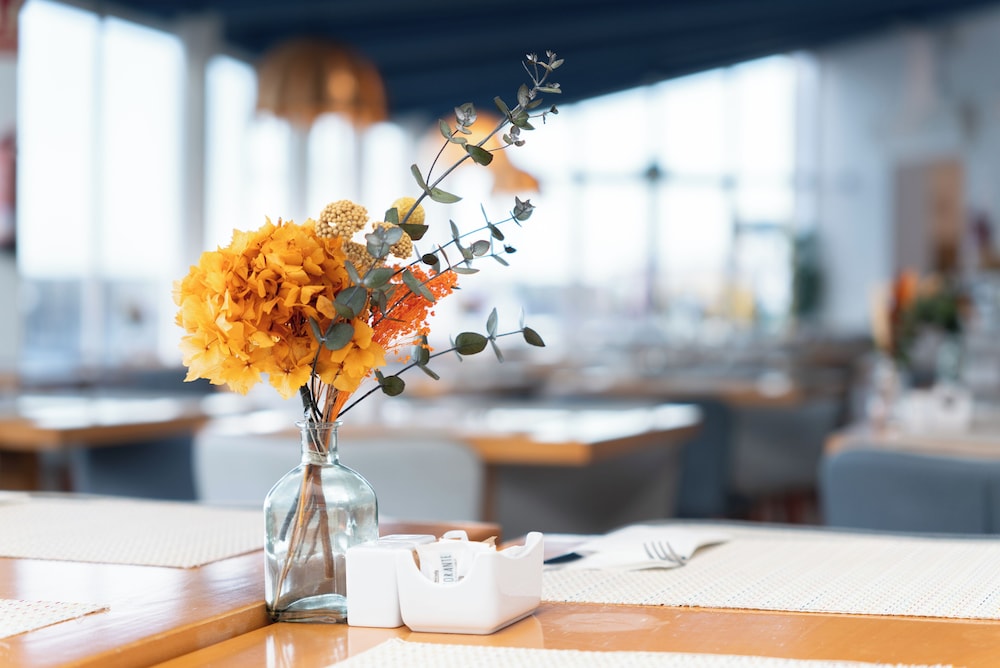 Hotel LIVVO Puerto de Mogán — Restaurant & bars in Puerto de Mogan, Canary Islands