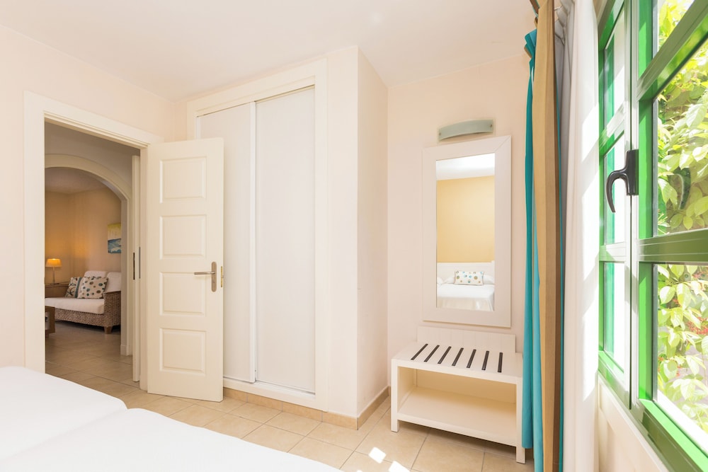 Apartamentos LIVVO Puerto de Mogán — Hotel rooms in Puerto de Mogan, Canary Islands