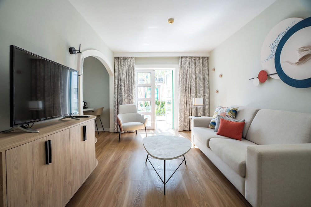 Apartamentos LIVVO Puerto de Mogán — Hotel rooms in Puerto de Mogan, Canary Islands