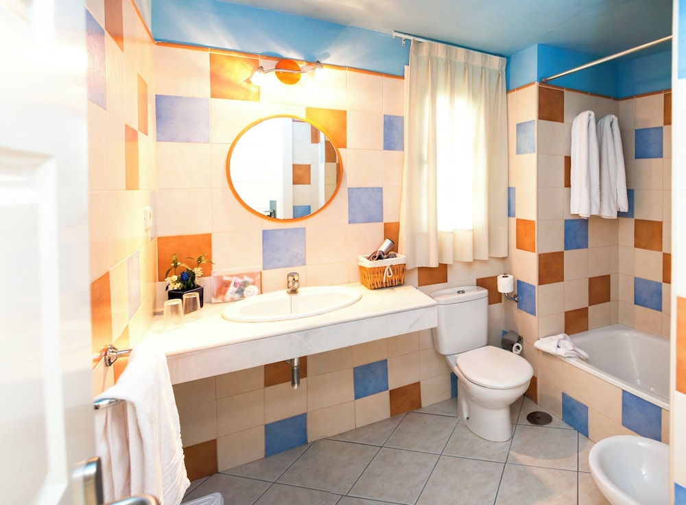 Apartamentos LIVVO Puerto de Mogán — Hotel rooms in Puerto de Mogan, Canary Islands