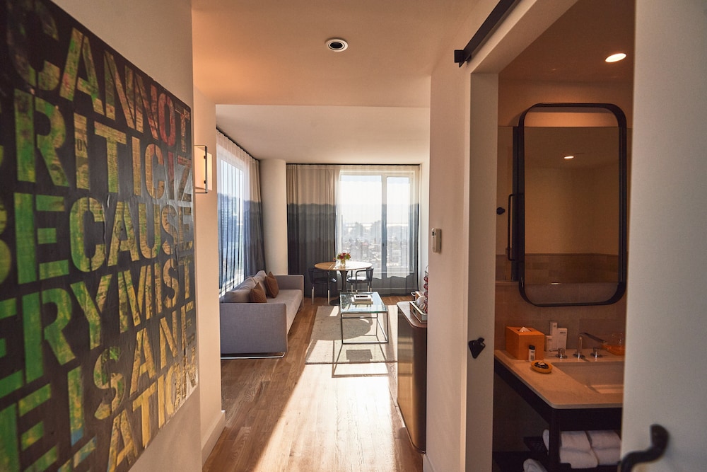 Hotel Indigo Lower East Side New York by IHG — Hotel rooms in New York City, New York State