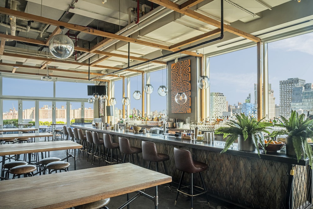 Hotel Indigo Lower East Side New York by IHG — Restaurant & bars in New York City, New York State