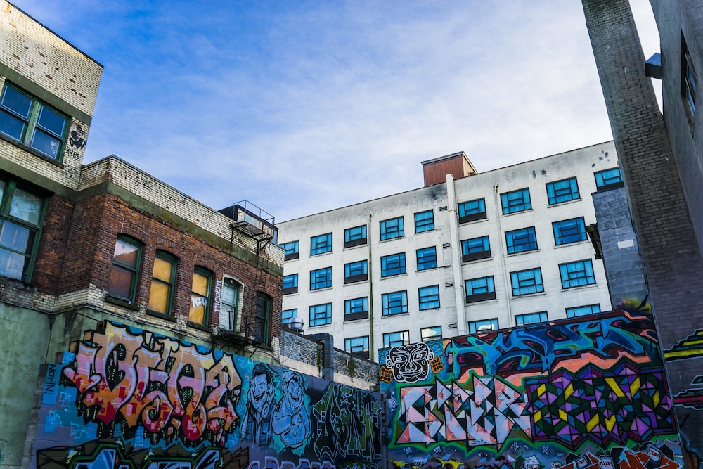 Hotel Indigo Lower East Side New York by IHG — Hotel building in New York City, New York State
