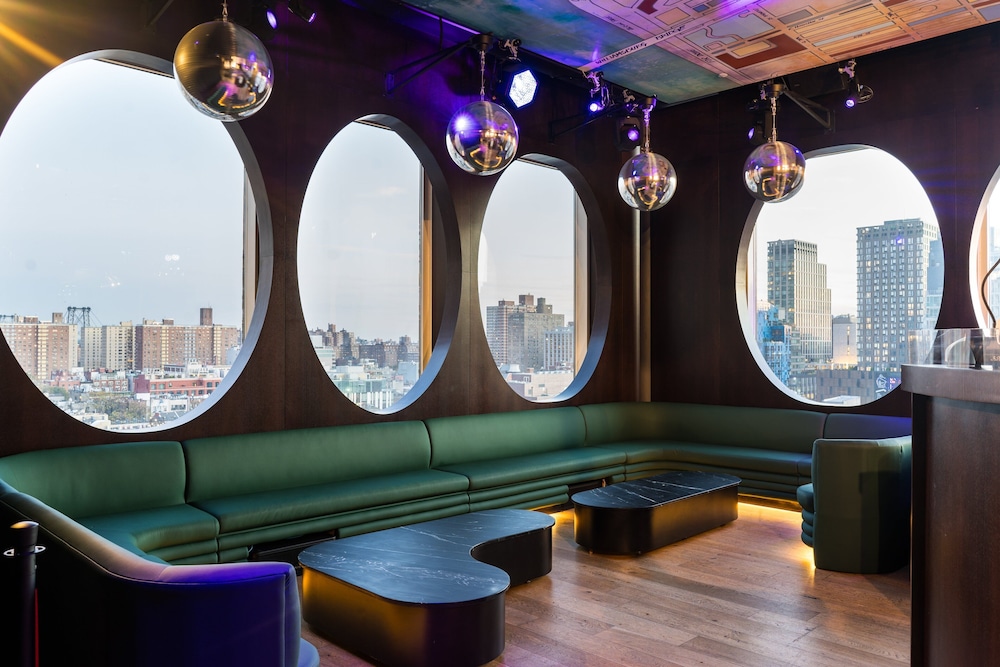 Hotel Indigo Lower East Side New York by IHG — Restaurant & bars in New York City, New York State