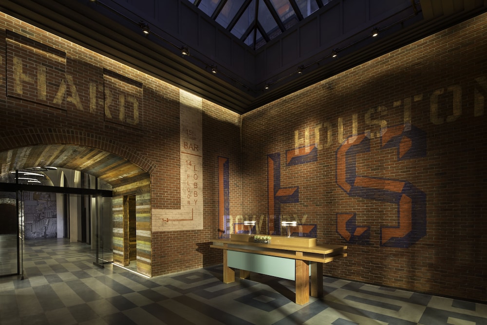 Hotel Indigo Lower East Side New York by IHG — Restaurant & bars in New York City, New York State