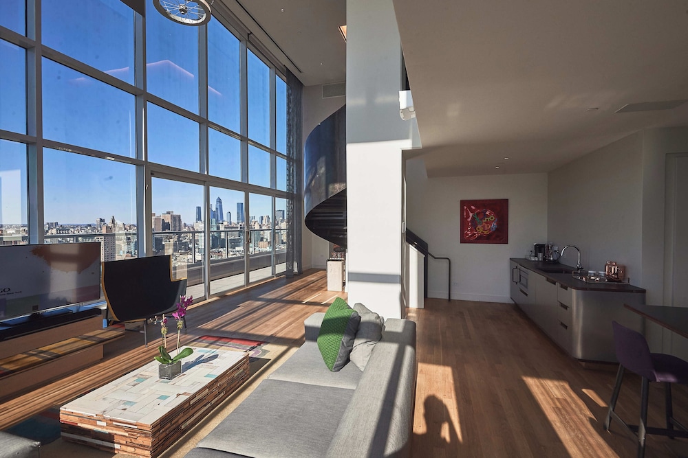 Hotel Indigo Lower East Side New York by IHG — Hotel rooms in New York City, New York State