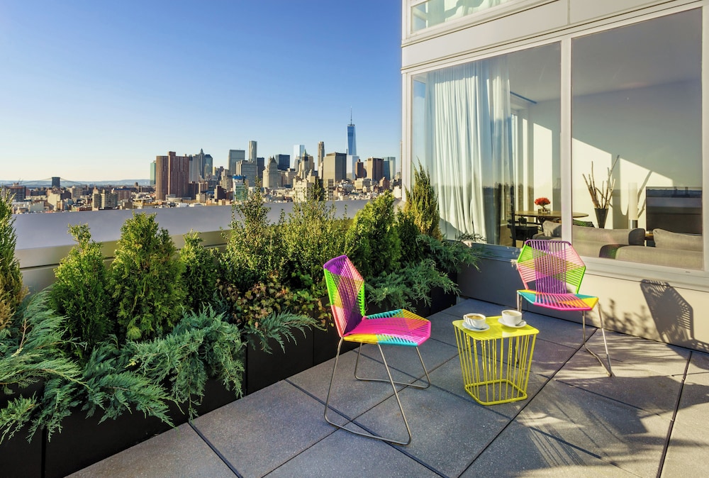 Hotel Indigo Lower East Side New York by IHG — Hotel building in New York City, New York State