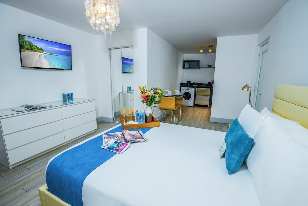 Seaside All Suites Hotel — Hotel rooms in Miami, Florida