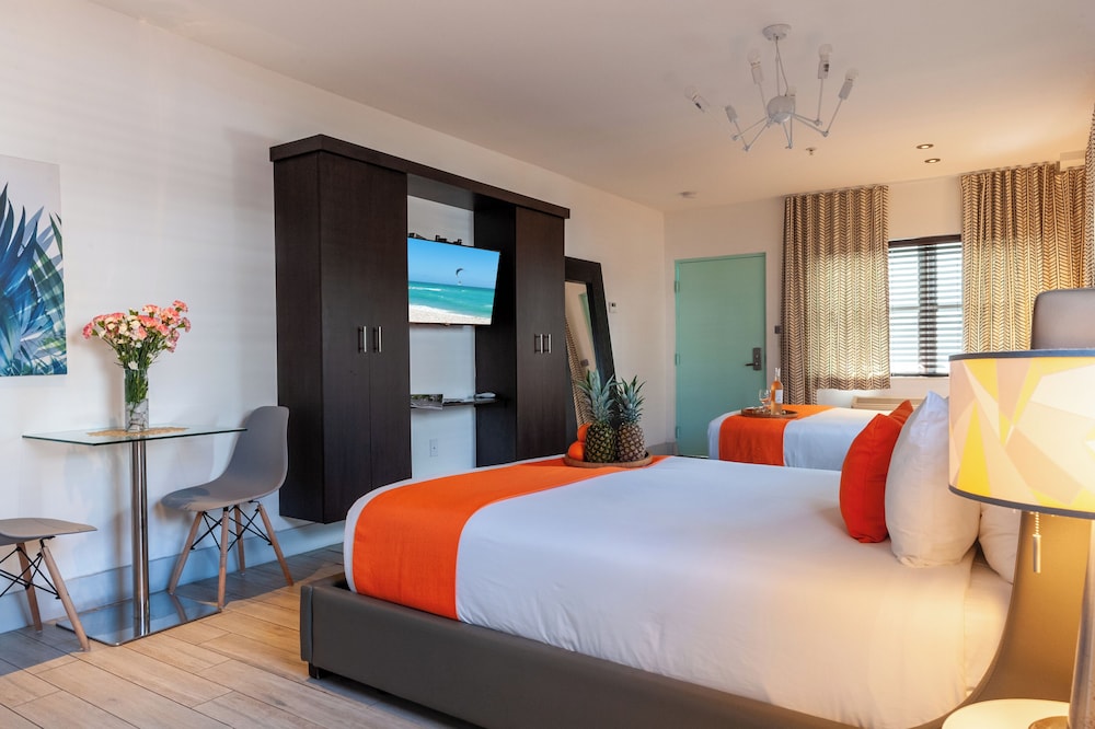 Seaside All Suites Hotel — Hotel rooms in Miami, Florida