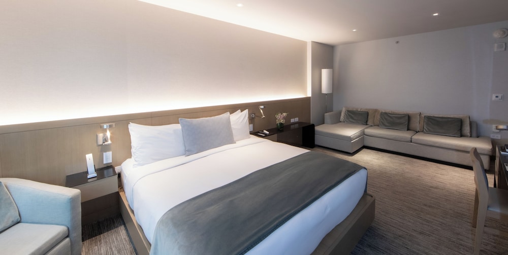 The Knickerbocker Hotel — Hotel rooms in New York City, New York State
