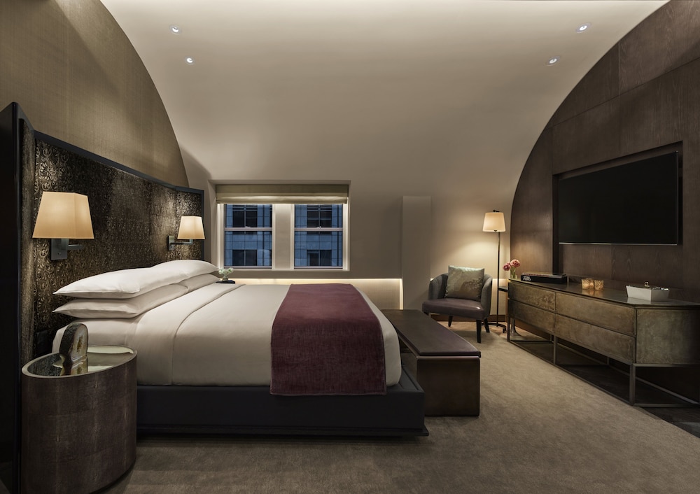 The Knickerbocker Hotel — Hotel rooms in New York City, New York State