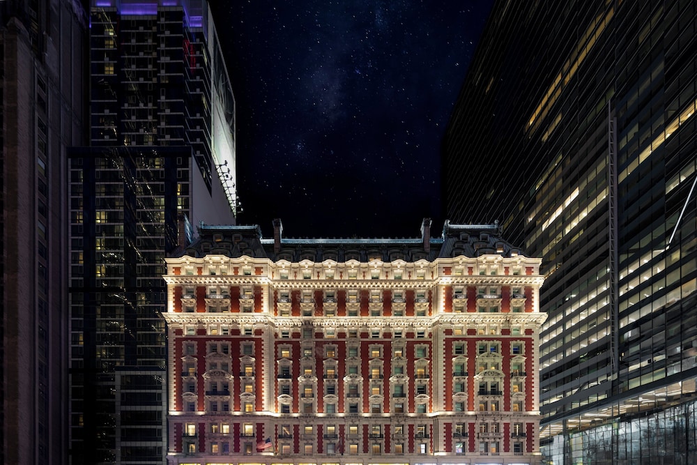 The Knickerbocker Hotel — Hotel building in New York City, New York State