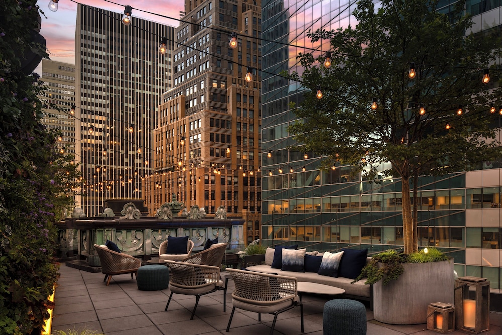 The Knickerbocker Hotel — Restaurant & bars in New York City, New York State