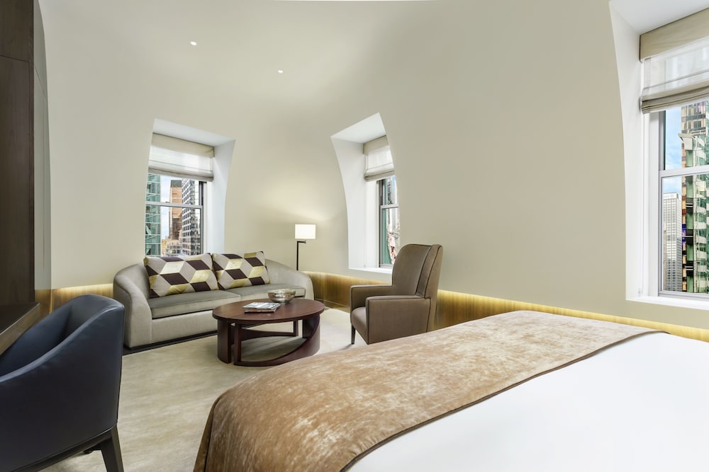 The Knickerbocker Hotel — Hotel rooms in New York City, New York State