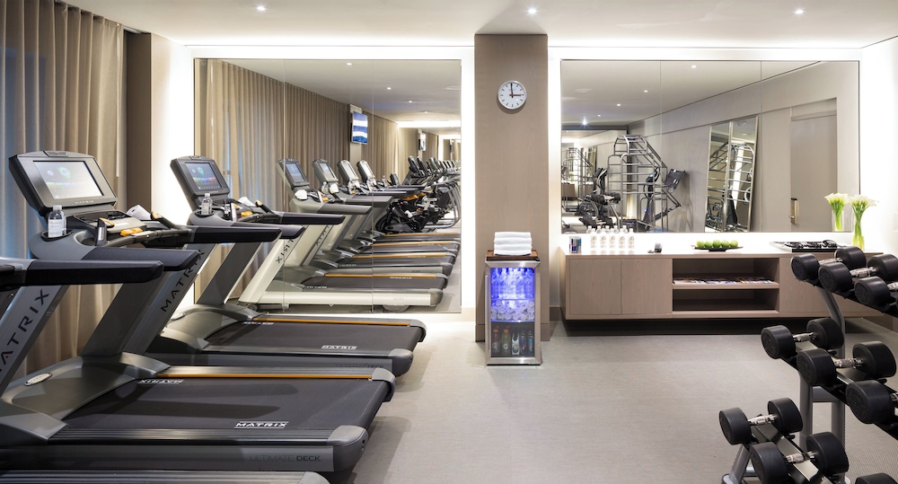 The Knickerbocker Hotel — Sports & recreation in New York City, New York State