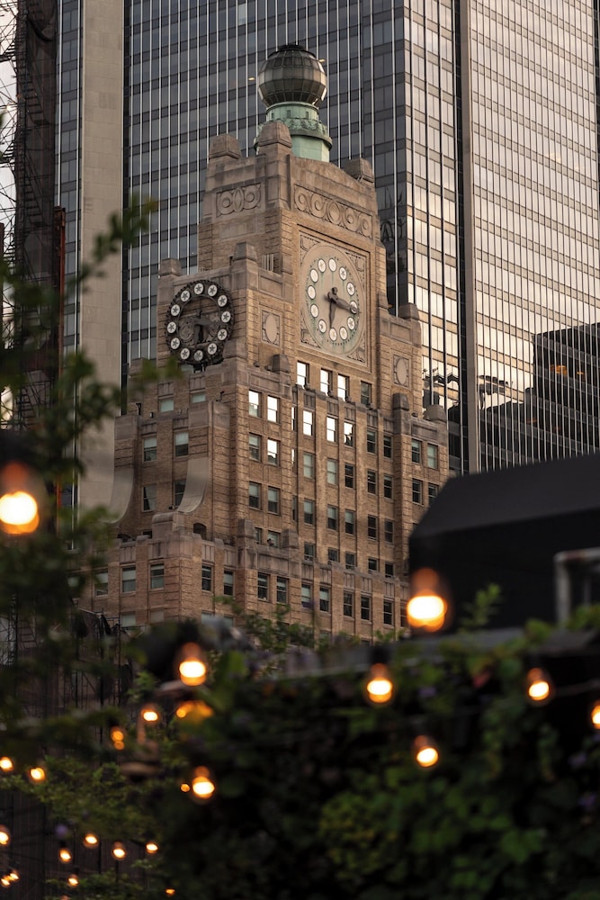 The Knickerbocker Hotel — Hotel building in New York City, New York State