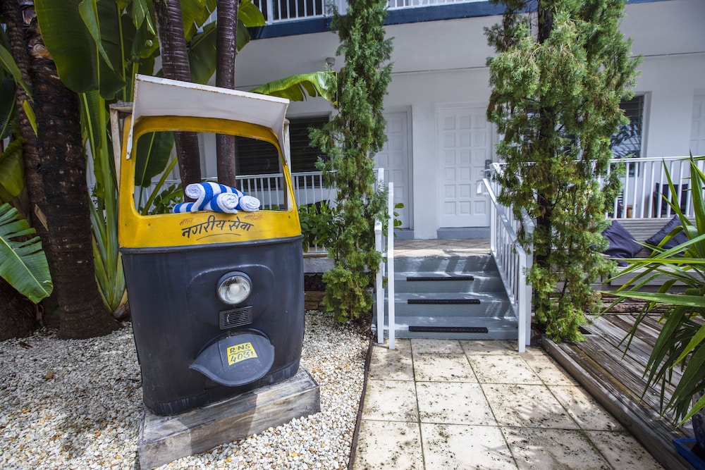 Beachside All Suites Hotel — Attractions in the area in Miami, Florida