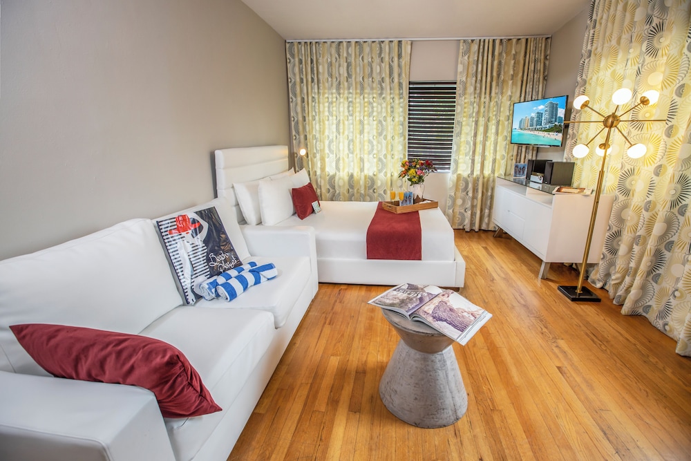 Beachside All Suites Hotel — Hotel rooms in Miami, Florida
