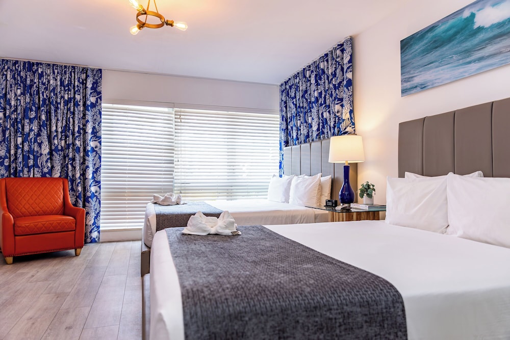 Beachside All Suites Hotel — Hotel rooms in Miami, Florida