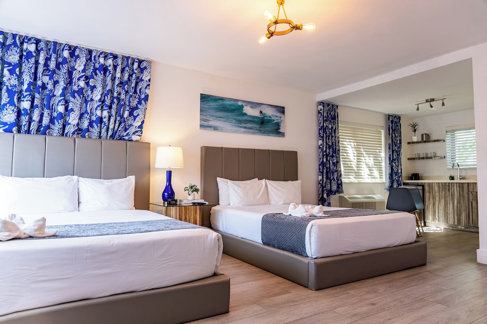 Beachside All Suites Hotel — Hotel rooms in Miami, Florida