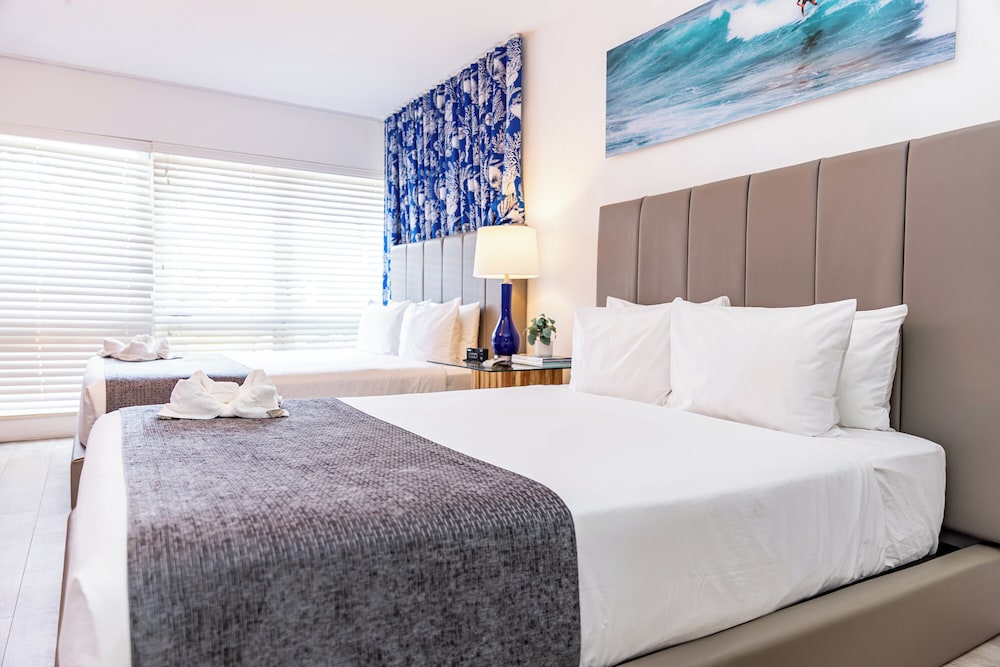 Beachside All Suites Hotel — Hotel rooms in Miami, Florida