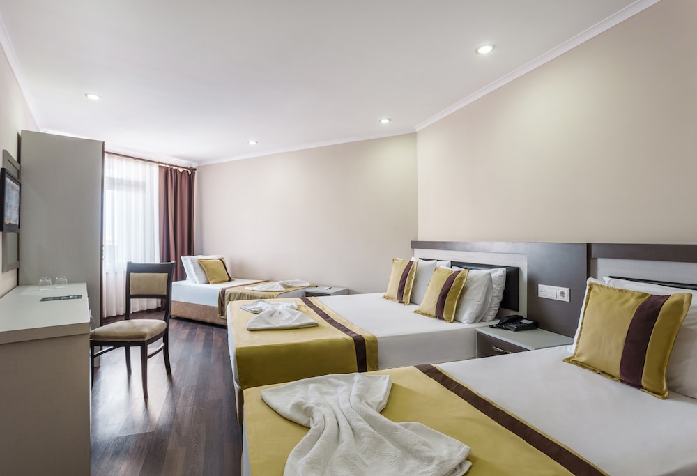 Ayhan Hotel — Hotel rooms in Antalya